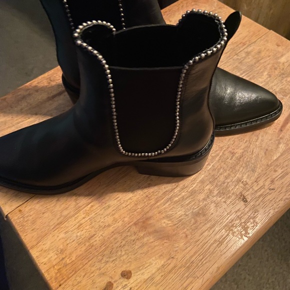 Worn only a co of times Coach Boots - Picture 3 of 5